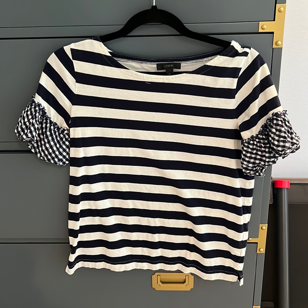 Striped shirt with gingham sleeves